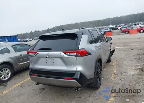 2025 Toyota Rav4 Hybrid Xse z USA, uszkodzony, nr VIN JTME6RFV6SJ071079